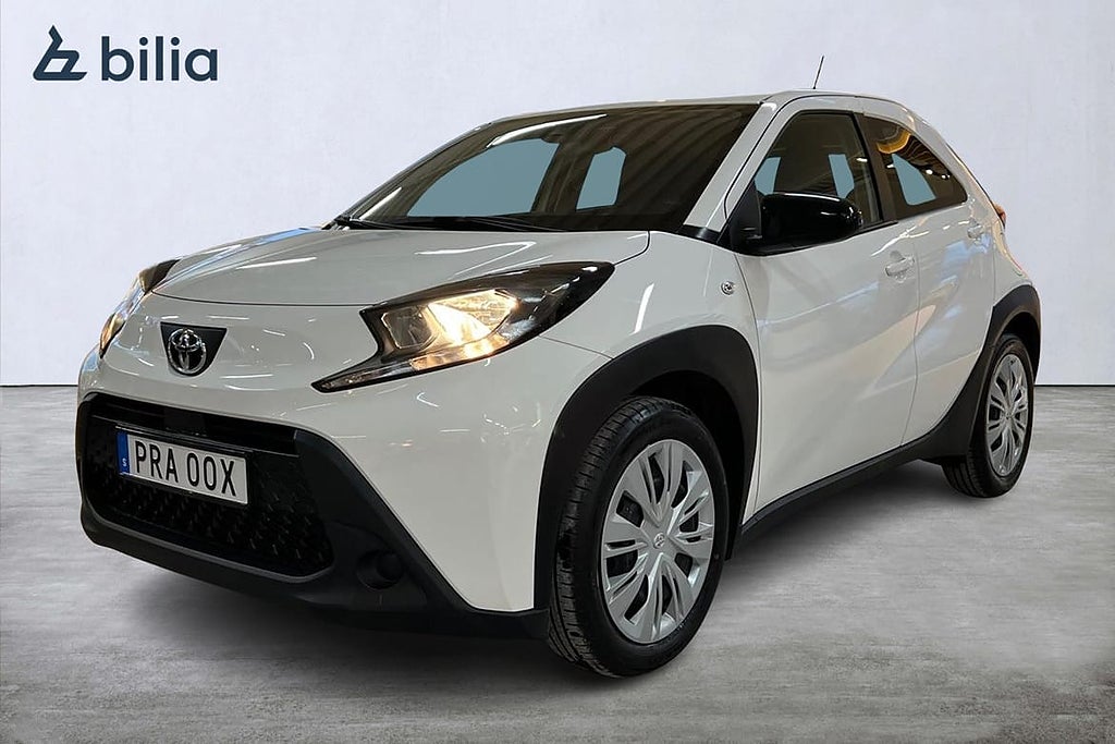 Toyota Aygo X 1,0 Man 5-vxl Play - NYSERVAD