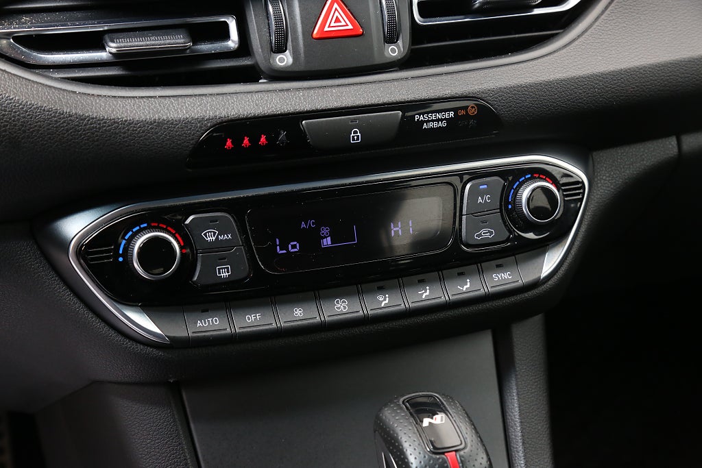 Hyundai i30 1,5 T-GDI MHEV 159hk N-Line Aut Kamera CarPlay Keyless 2021