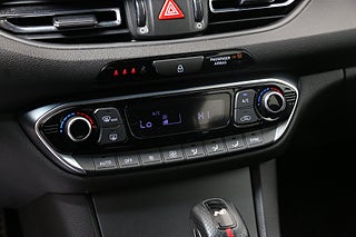 Halvkombi Hyundai i30 20 av 26