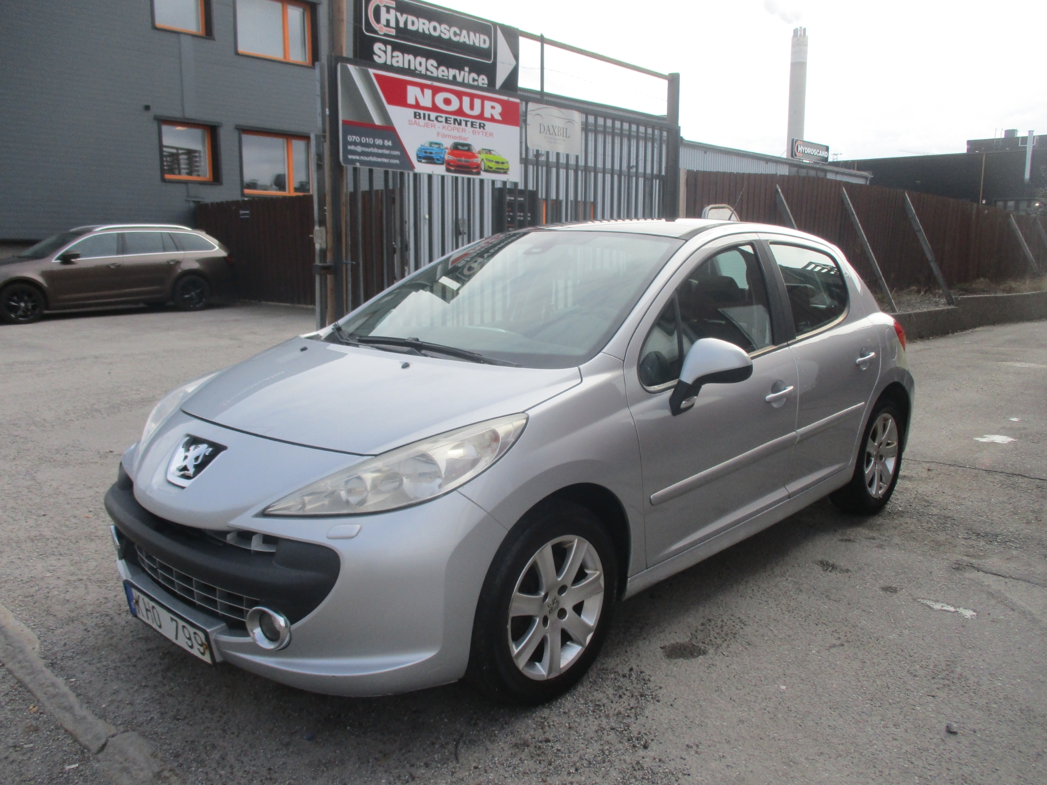 Peugeot 207 Däck byta dropin 2007, bild 2/24