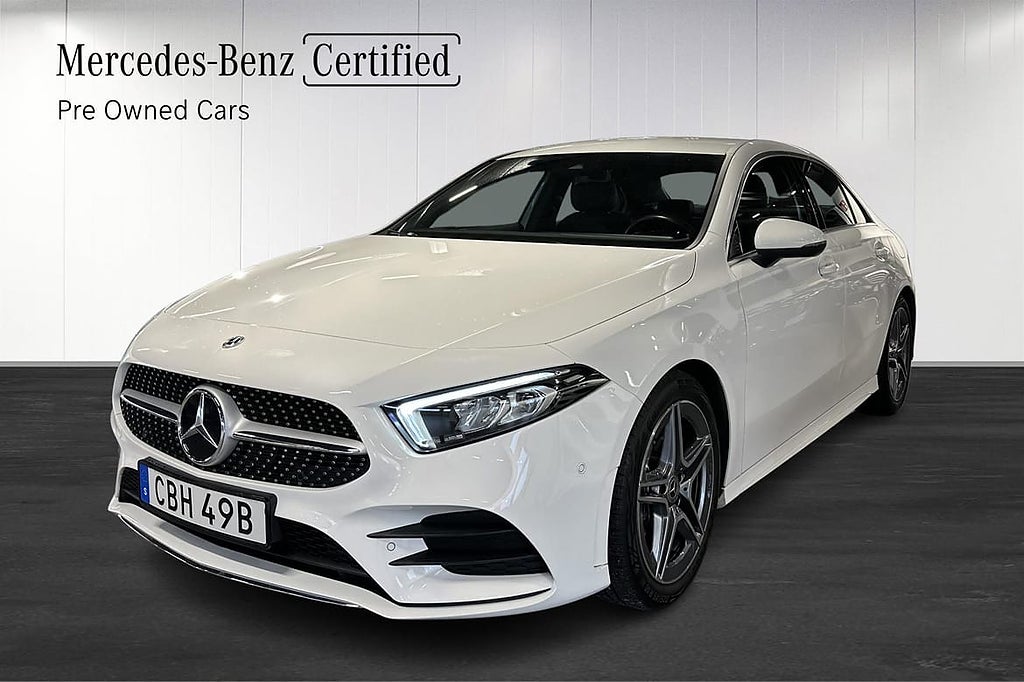 Mercedes-Benz A 180 Sedan AMG Kamera Navi Moms