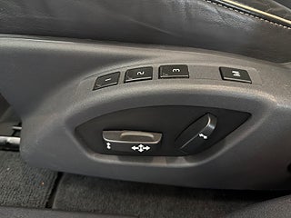 Volvo XC60 D5 AWD Classic R-Design S&V-hjul Pano Kamera Drag Skinn – bild 18