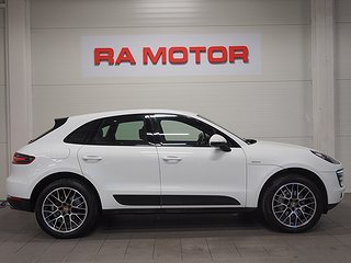 SUV Porsche Macan 3 av 25