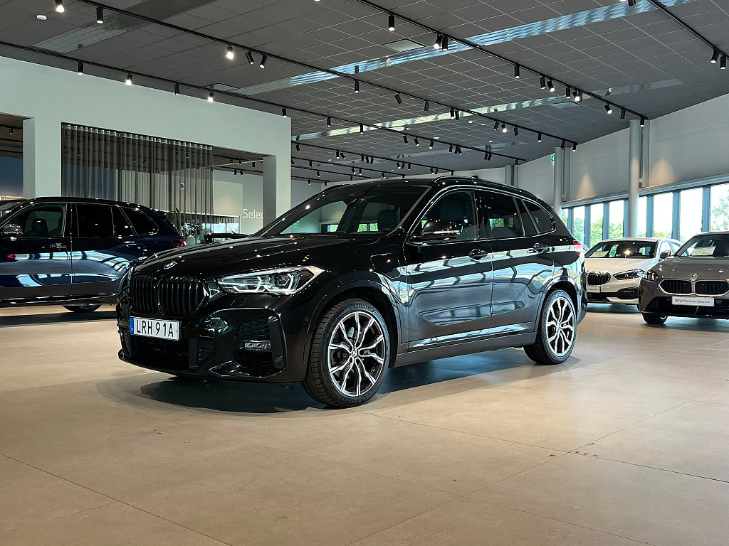 BMW X1 xDrive25e M Sport Head-up Display Avtagbar Dragkrok