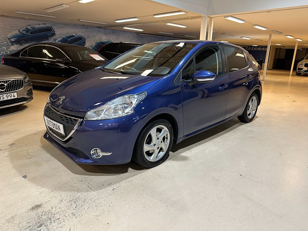 Peugeot 208 5-dörrar 1.4 e-HDi 68 8v EGS Euro 5 V-hjul