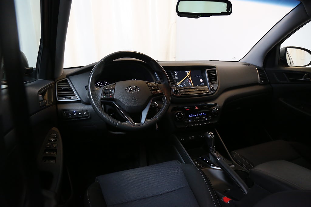 Hyundai Tucson 1,6 T-GDI 177hk MOVE! 4WD Aut Navi Kamera 19" 2018