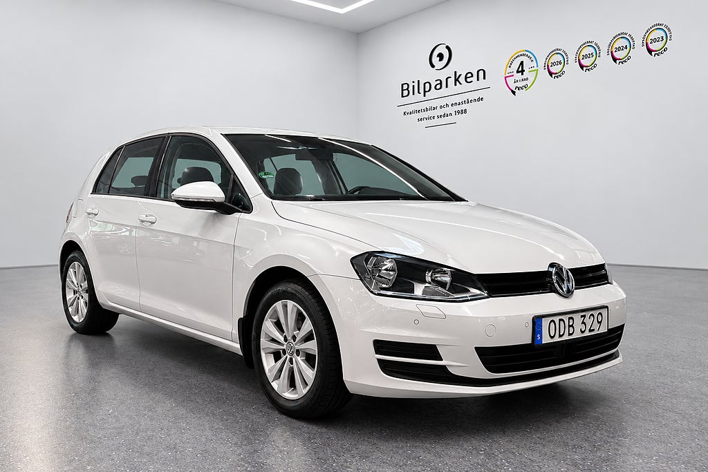 Volkswagen Golf 5-dörrar 1.6 TDI | Dragkrok | CarPlay | 110hk