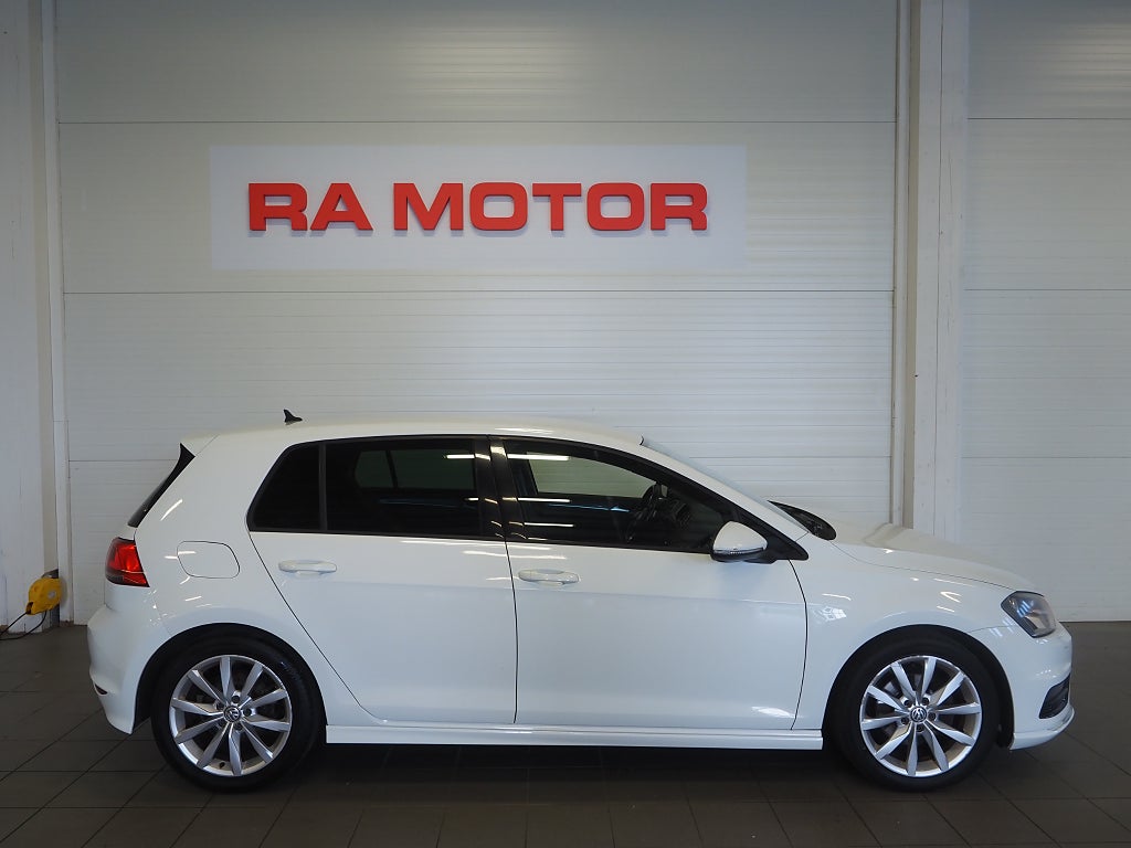 Volkswagen Golf 1.4 TSI 150hk DSG Automat R-Line Adaptiv Farthållare 2017