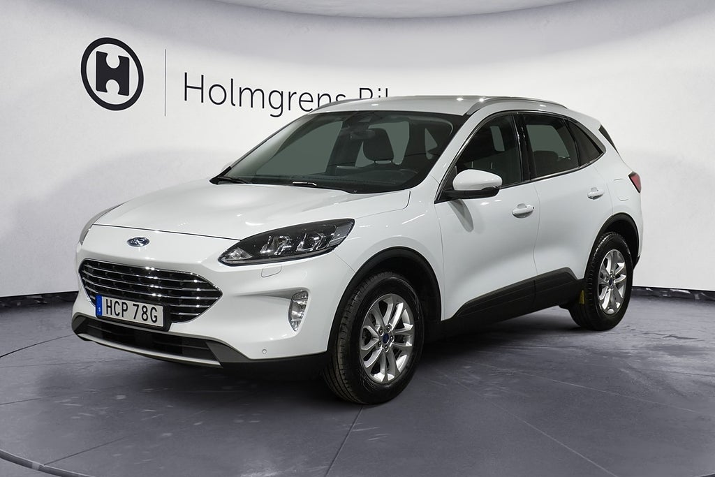 Ford Kuga 0,95% ränta 1.5T Titanium Vinterpaket B-Kamera