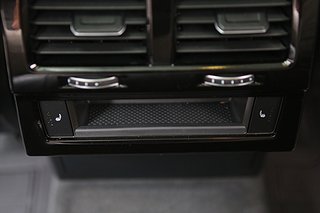 SUV Volkswagen Touareg 27 av 30