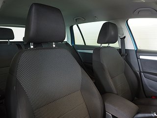 Kombi Skoda Octavia 10 av 21