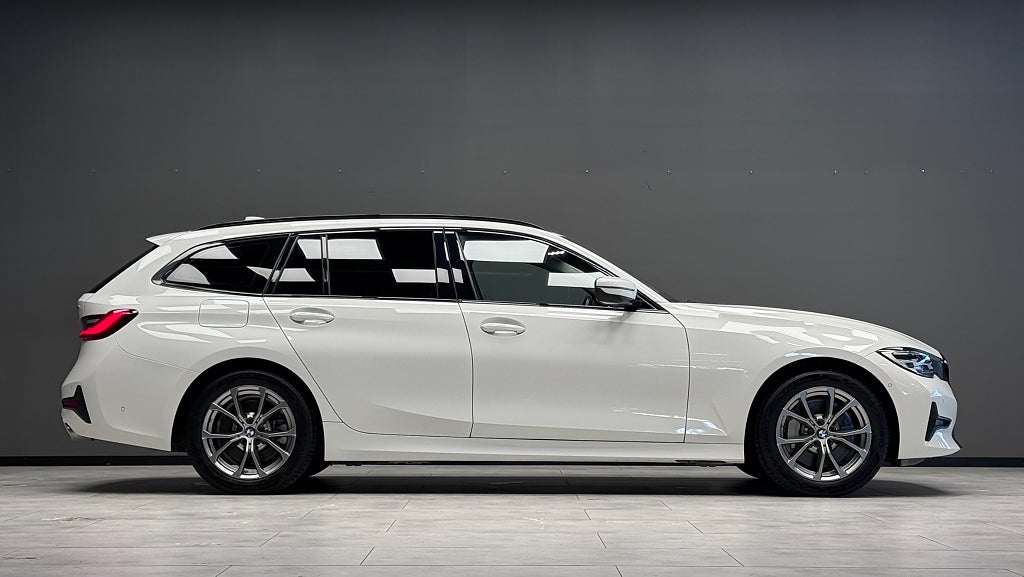 BMW 330e 2021 - miniatyr 4