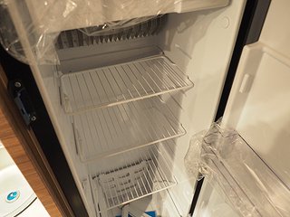 Husbil-halvintegrerad Knaus VanWave 640 MEG Vansation 10 av 14
