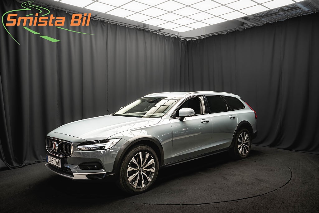 Volvo V90 Cross Country B4 AWD PLUS LÄDER DRAG KAMERA ELSTOL BLIS GOOGLE MOMS