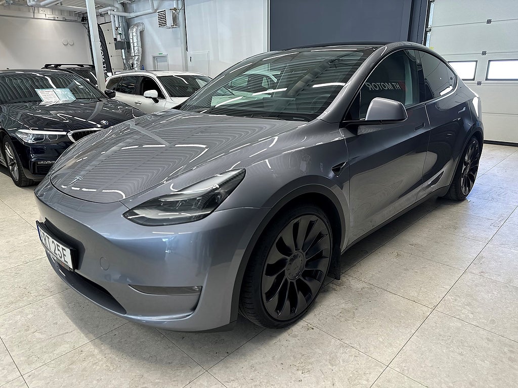 Tesla Model Y Performance 534hk/B-Kamera/Autopilot/DRAG/NAV/Värmepump