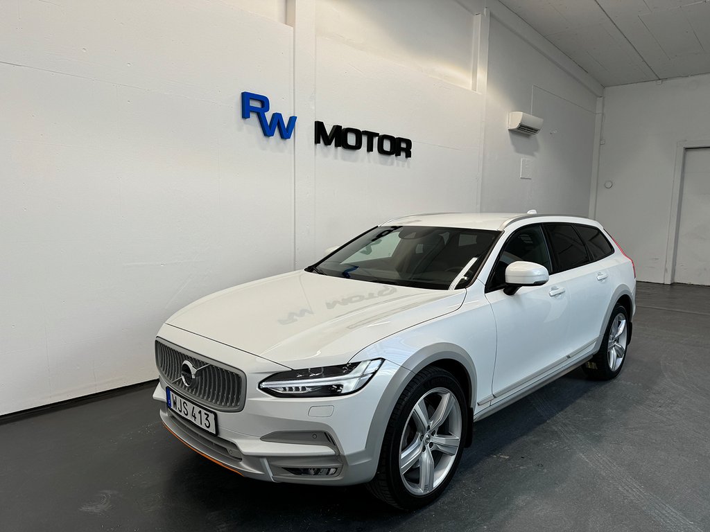 Volvo V90 Cross Country D5 AWD Ocean Race Pro 235hk 20" HUD