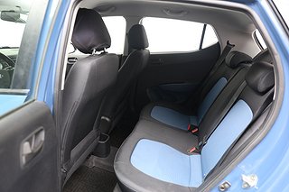 Halvkombi Hyundai i10 14 av 15