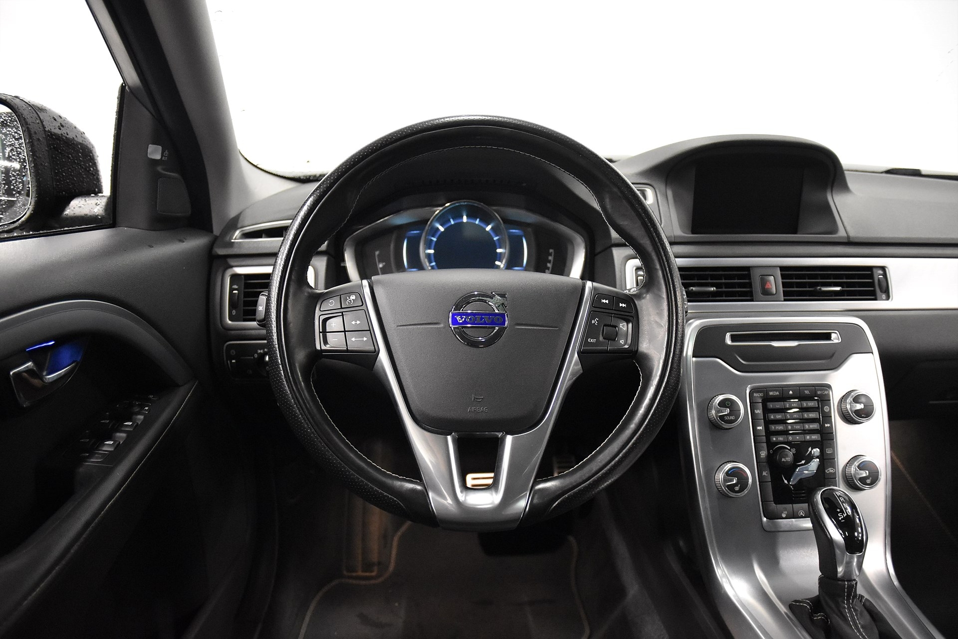 Volvo XC70 2016, kuva 2/10