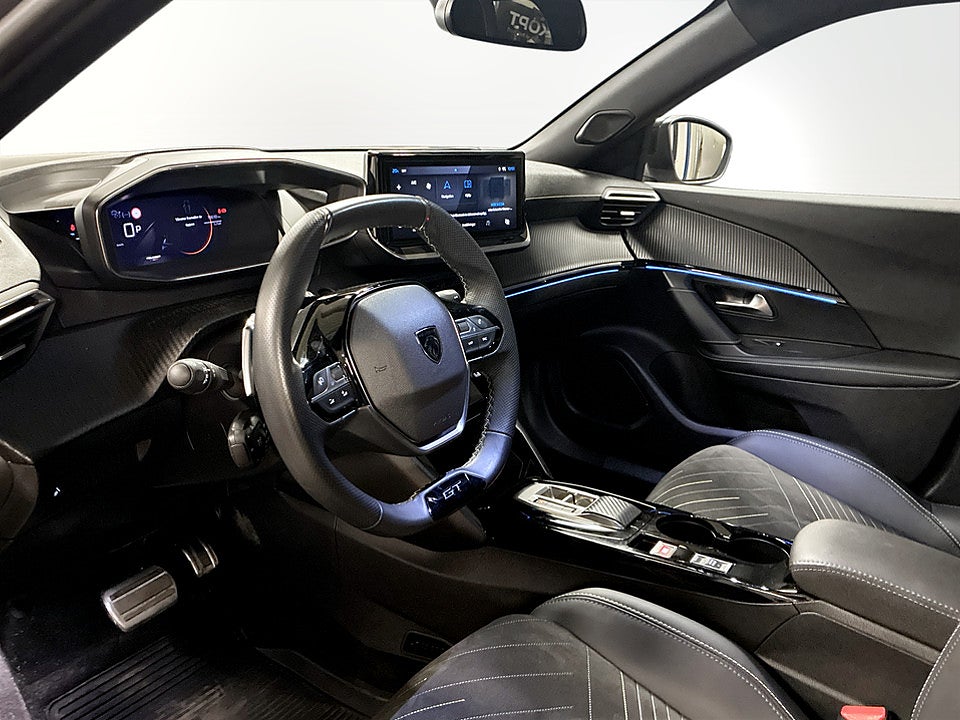 Bild på Peugeot 2008 GT Hybrid 145hk Aut CARPLAY B-KAMERA
