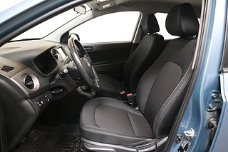 Halvkombi Hyundai i10 8 av 24
