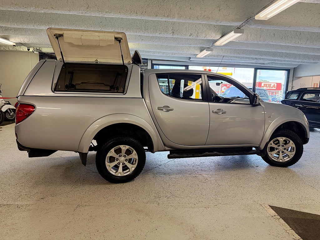 Mitsubishi L200 Dobbelcab 2.5 4x4 Automatisk, 5-trinn, 178hk, 2010