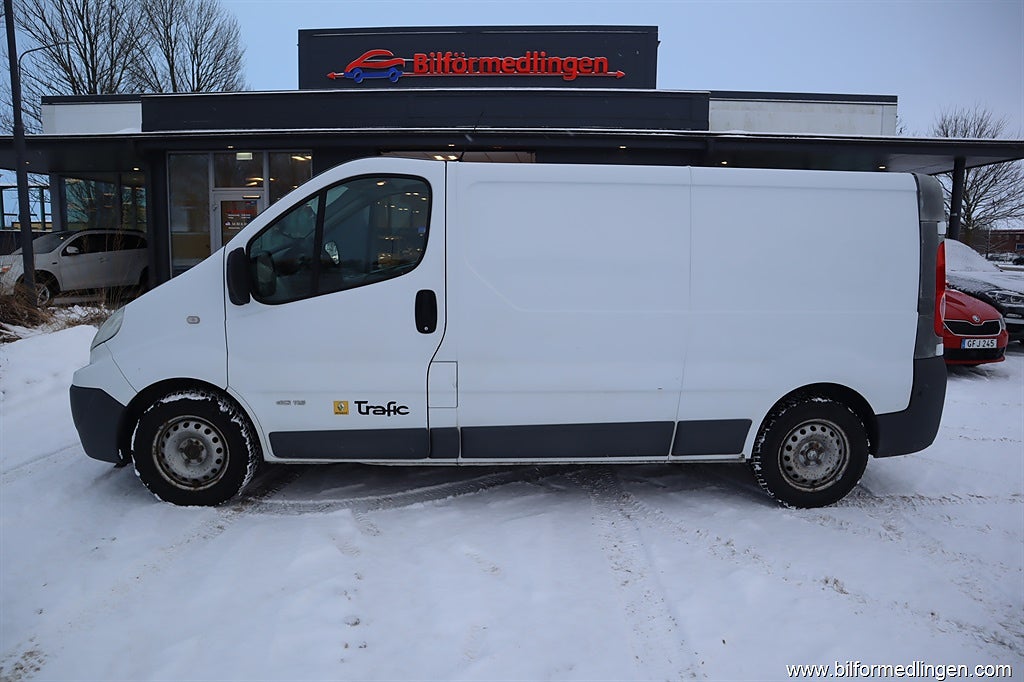 Renault trafic 2.0 dCi 114hk 3-sit Drag