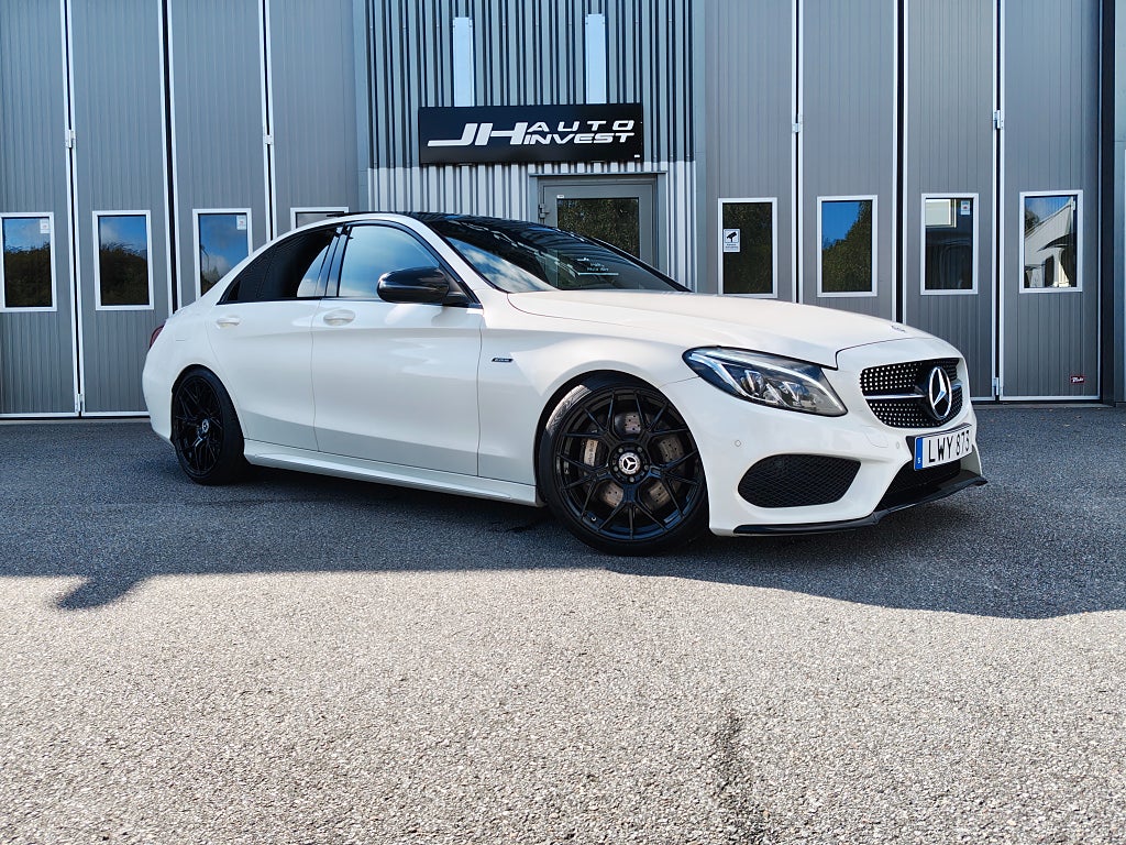 Mercedes-Benz C 450 367HK AMG 4MATIC Svensksåld Låga Mil Pano Burmester