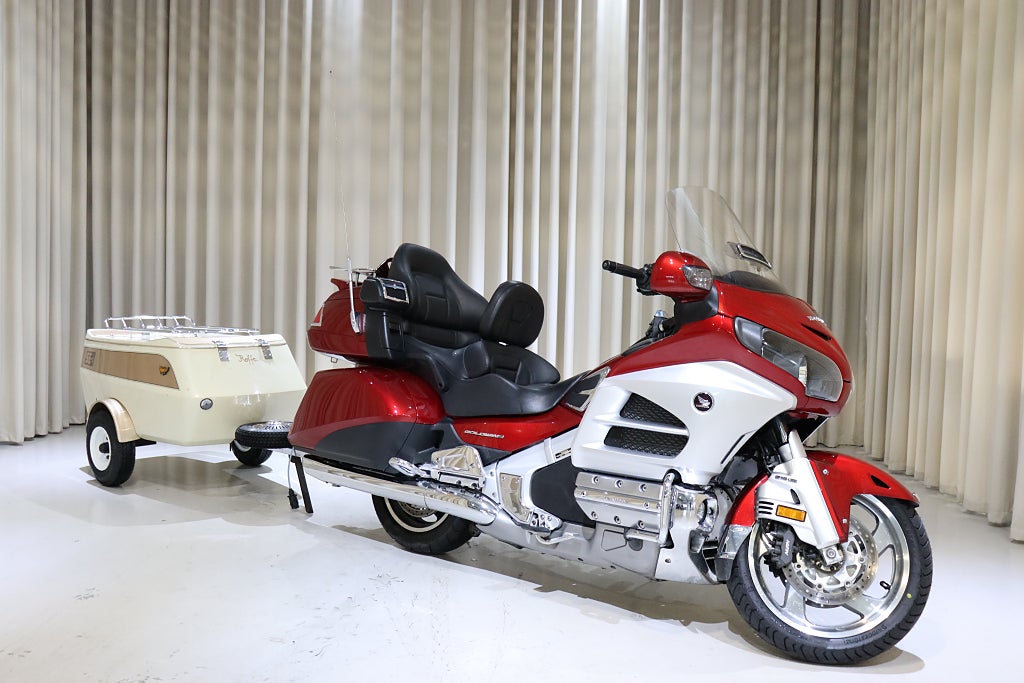 Honda Powersports Gold Wing GL1800 120HK Navi Radio Drag Släp