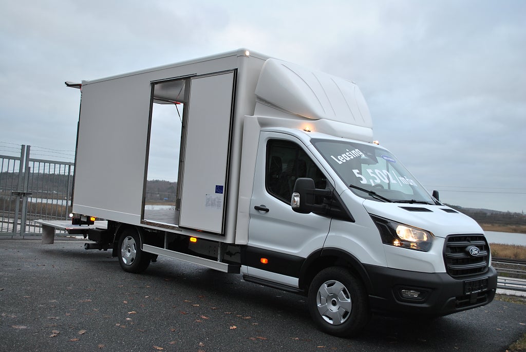 Ford Transit 165HK A8 Volymskåp Bakgavellyft 
