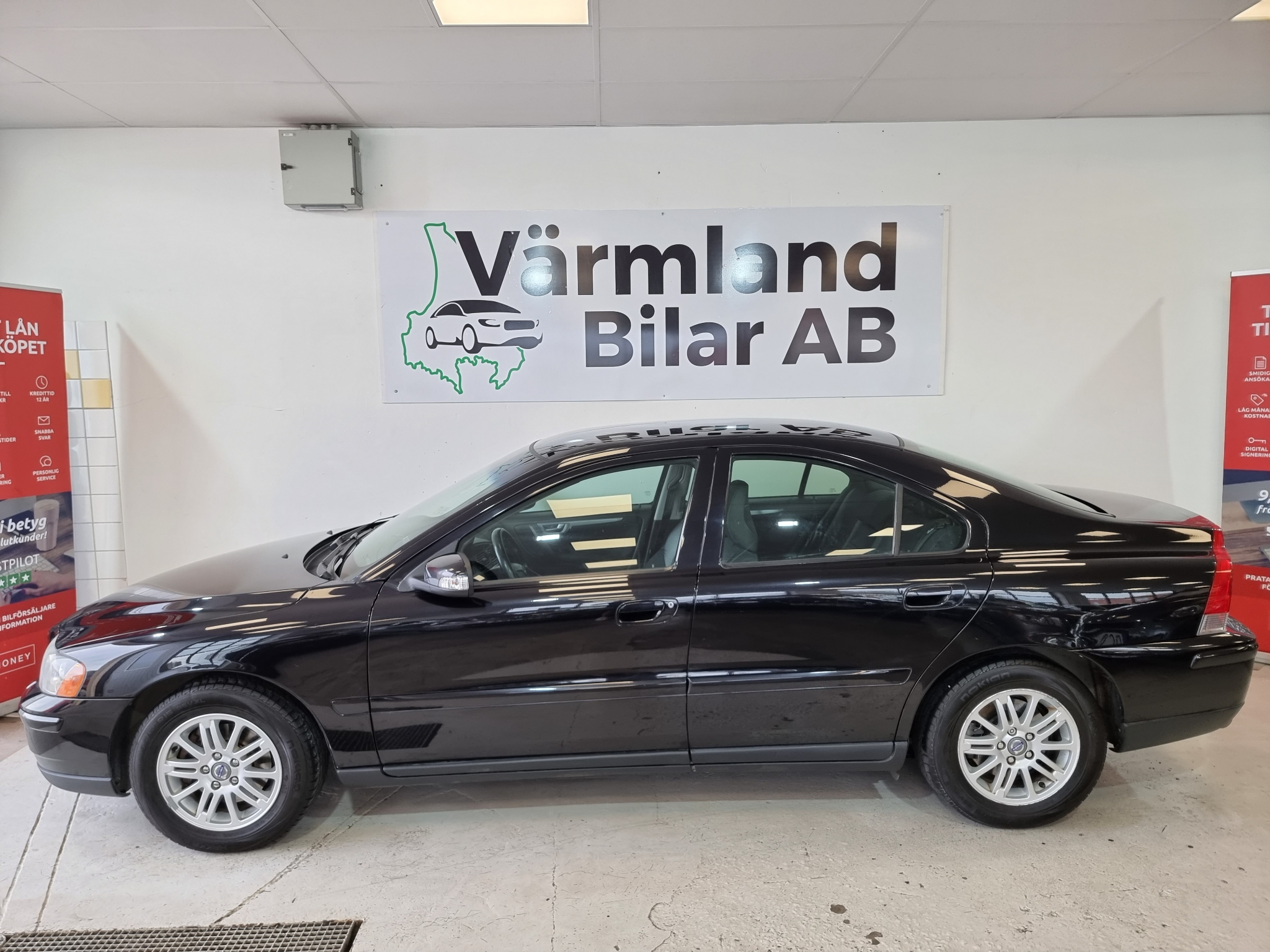 Volvo S60 2.4D Kinetic 163hk 2007, bild 3/38