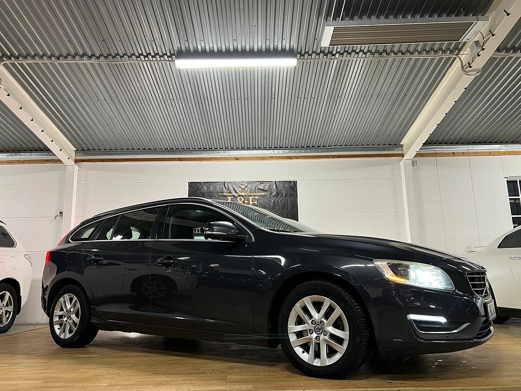 Volvo V60 D3 Geartronic Momentum 1ÅRSGARANTI/VOC/KAMREM 2022