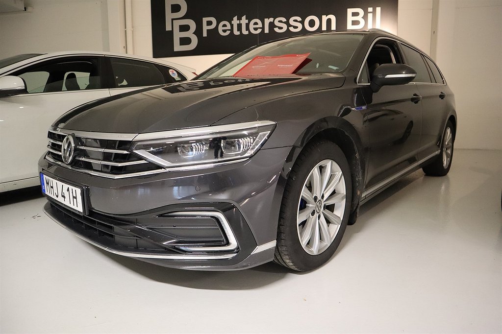 Volkswagen Passat GTE Executive PANO IQ DRAG NAVI KAMERA VÄRMARE