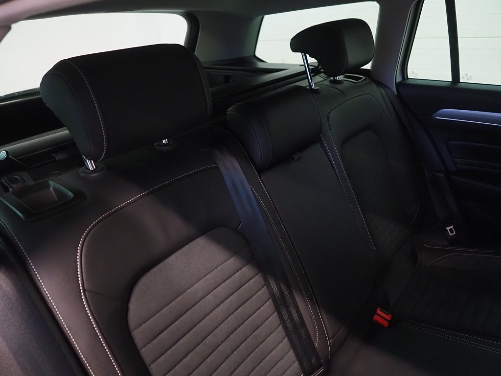 Volkswagen Passat Sportscombi GTE 1.4 TSI GTE | Drag | Värmare | Navi | 2022