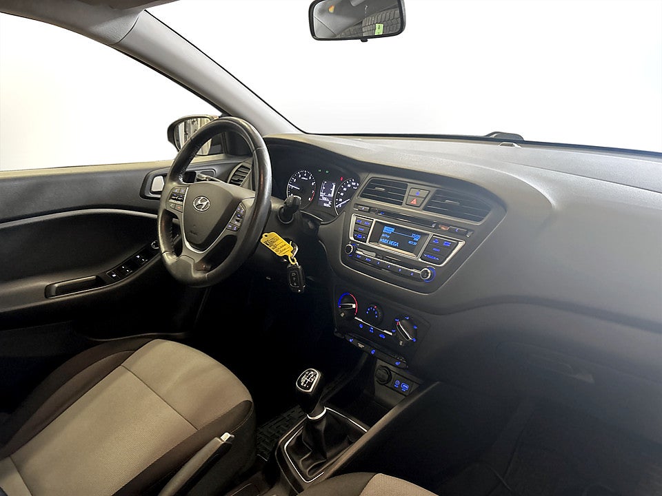 Bild på Hyundai i20 Active 1.0 T-GDI Blue 100hk RATTVÄRME