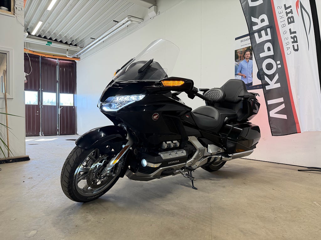 Honda Powersports GL1800DA Gold Wing Touring Automat / DCT