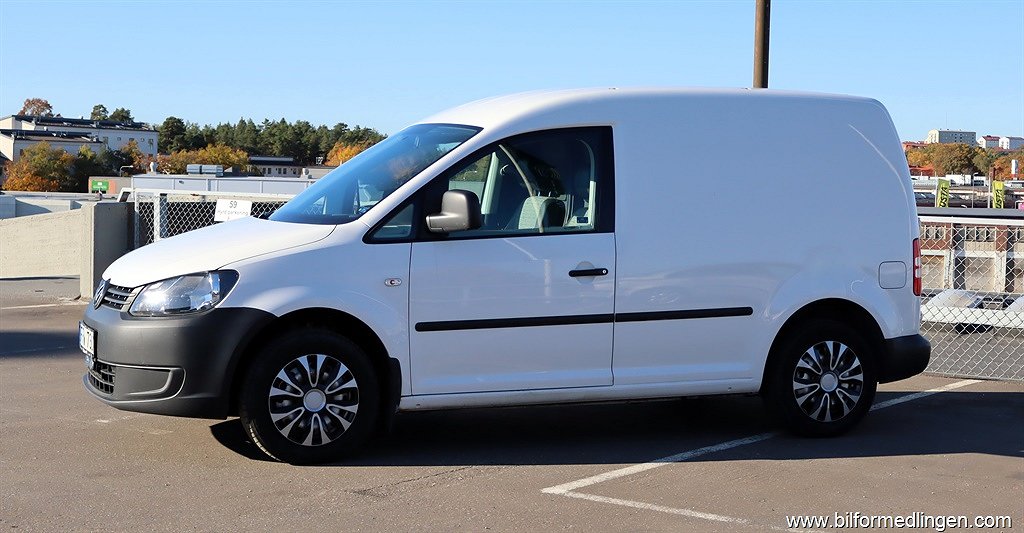 Volkswagen Caddy 1.6 TDI Skåp S/V-hjul Automat Moms