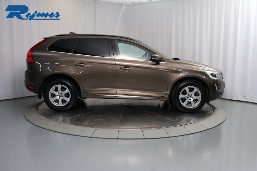 Volvo XC60 2016, bild 3/49