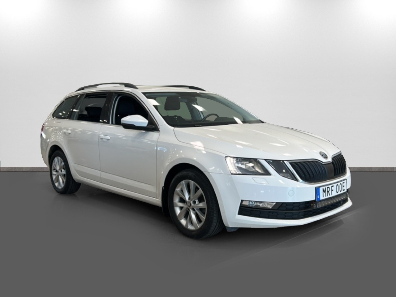 Skoda Octavia Kombi 1.6 TDI SCR Ambition 2019, bild 3/50