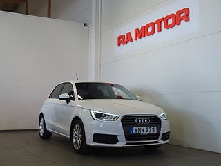 Halvkombi Audi A1 1 av 21