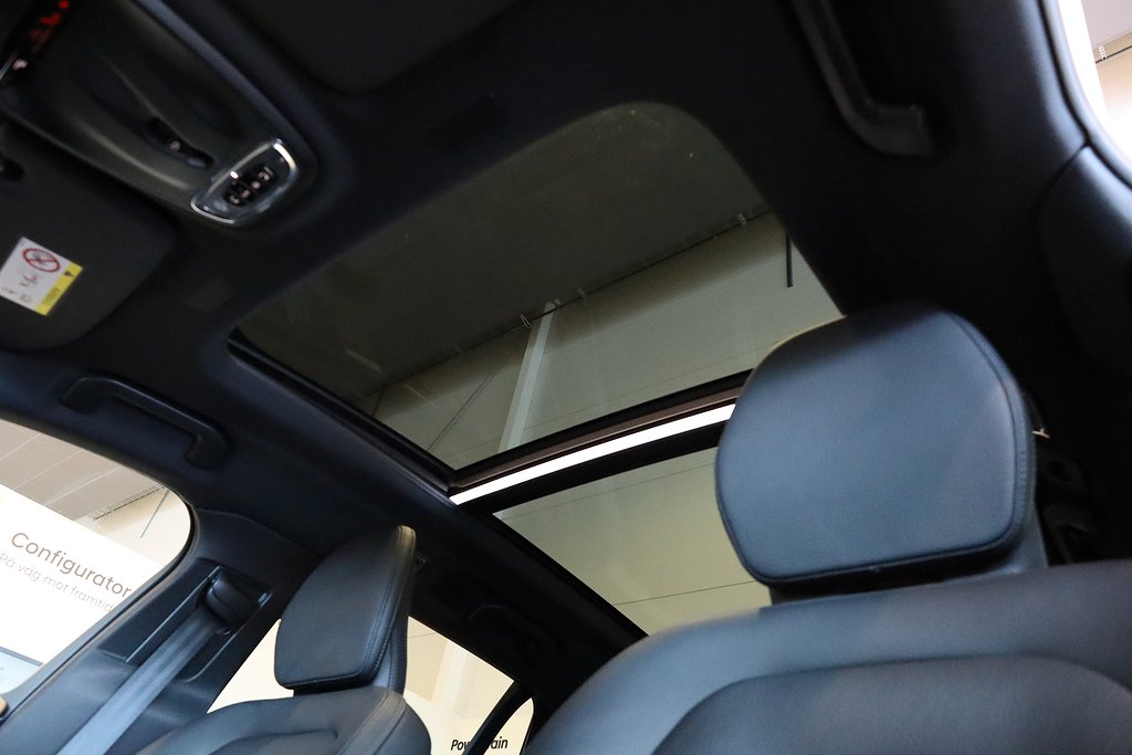 Volvo V60 T8 AWD Aut R-Design Pano Kamera Läder 2019