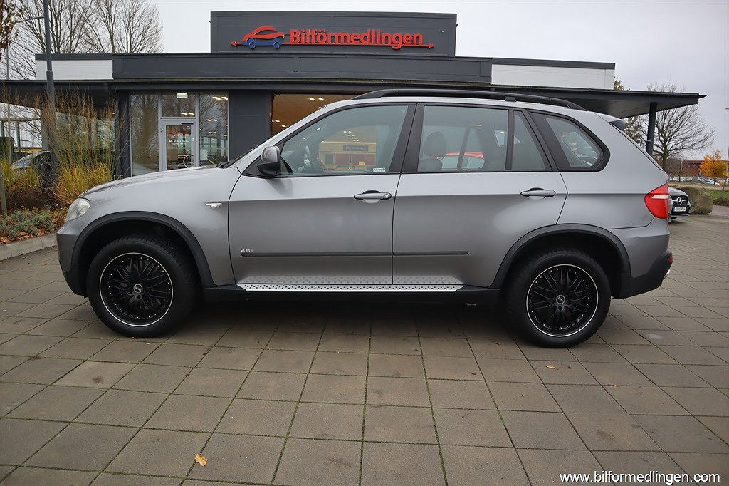 BMW X5 4.8iA V8 355hk Aut Sport line Panoramatak Skinn Drag Svensksåld