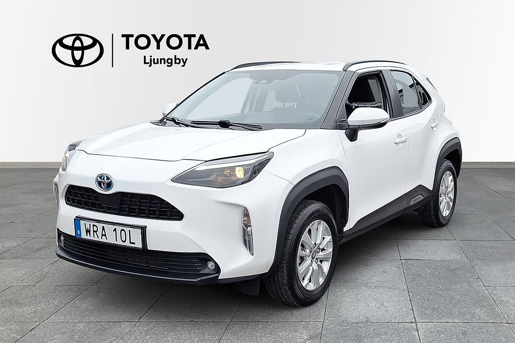 Toyota Yaris Cross Hybrid 1,5 ACTIVE TAKRELING DRAGKROK