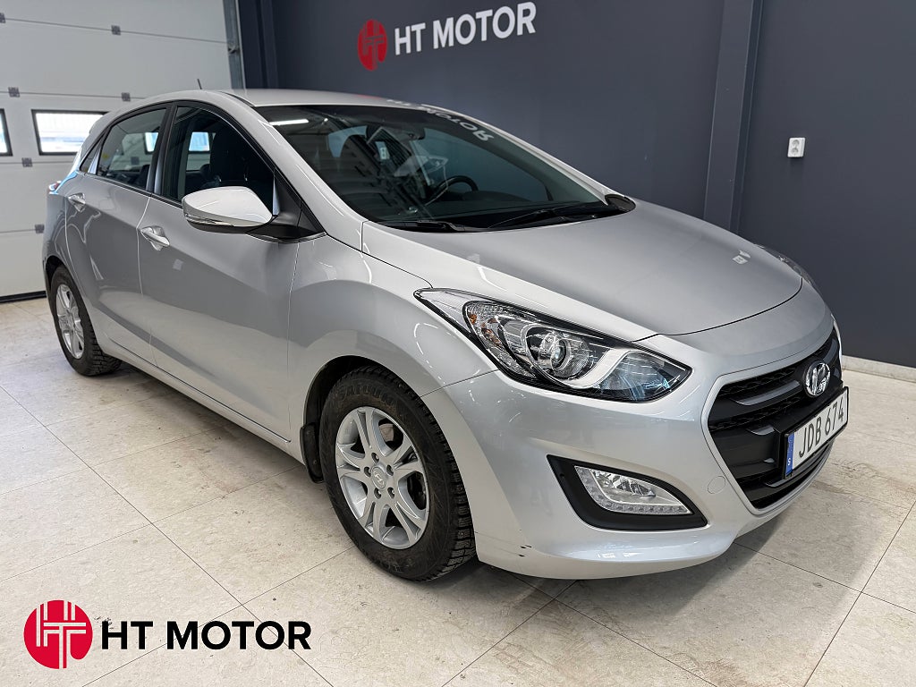 Hyundai i30 5-dörrar 1.6 Comfort/P-Sensor/Rattvärme/Farthållare