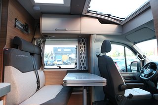 Husbil-integrerad Knaus Van Ti 640 8 av 23