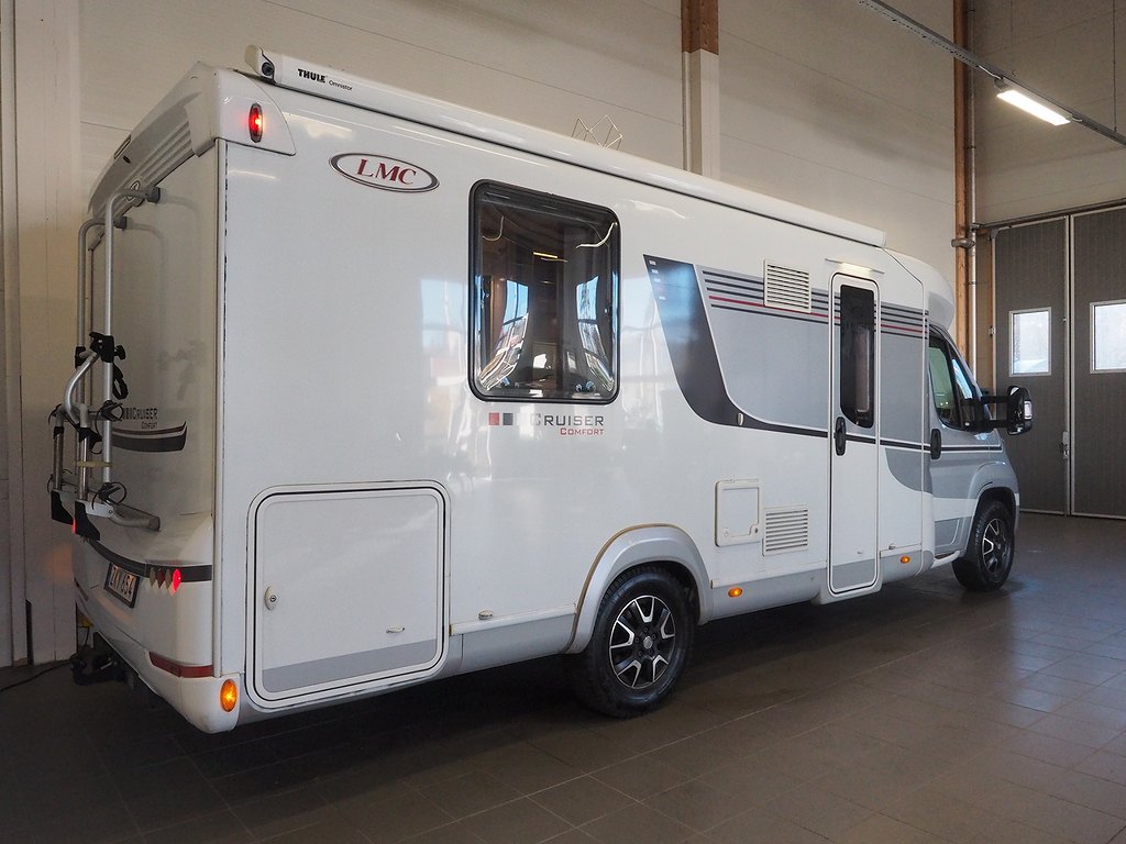 LMC Cruiser Comfort Line T 602 AC-bodel I Dragkrok I Solcell 2017