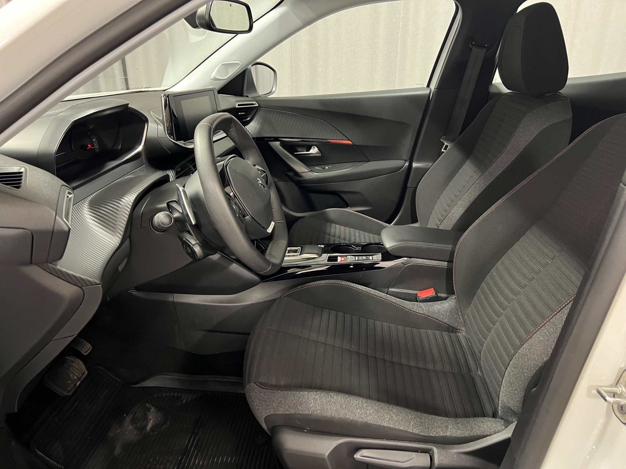 Peugeot 2008 ACTIVE PACK PT 130 AUT 2022, bild 7/10