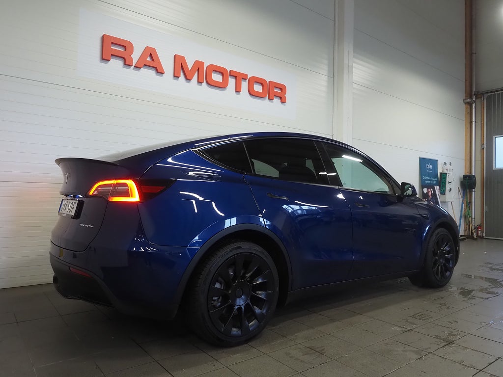 Tesla Model Y Long Range AWD 514hk | Dragkrok | Panoramaglastak | 2021