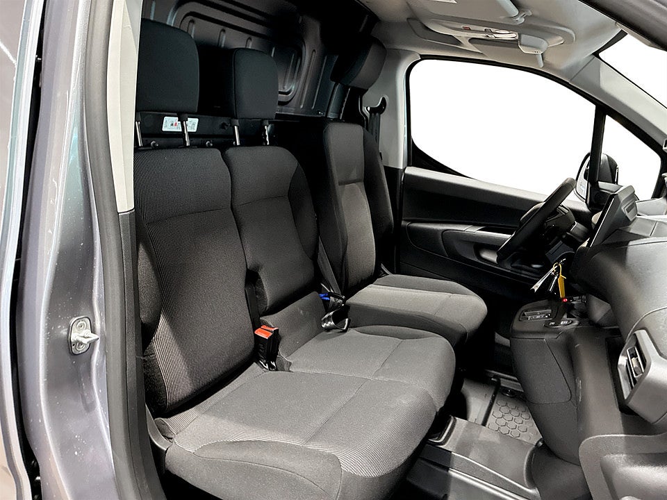 Bild på Peugeot Partner 130hk Aut L2 - EDITION! SERVICE & VINTERHJUL INGÅR!
