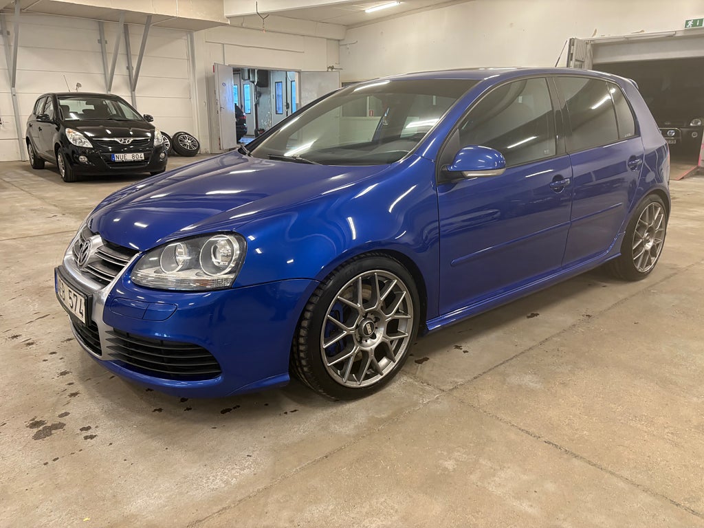 Volkswagen Golf R32 3.2 V6 4Motion R32 5Dörras