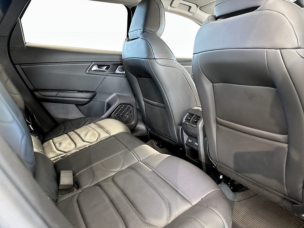 Bild på Citroën C5 X Shine Exclusive 1.6 PT 180hk Aut - PANO,360-KAMERA,DRAG